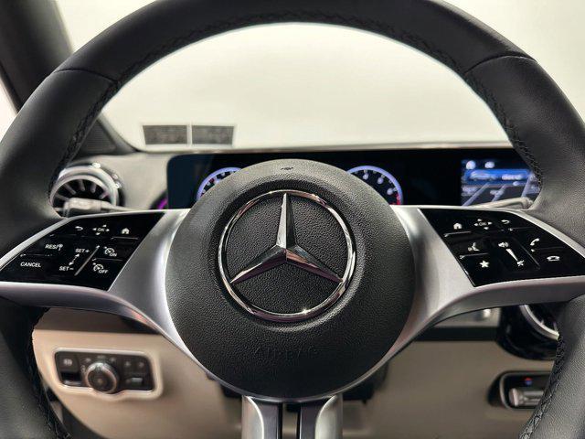 new 2025 Mercedes-Benz GLB 250 car, priced at $51,095