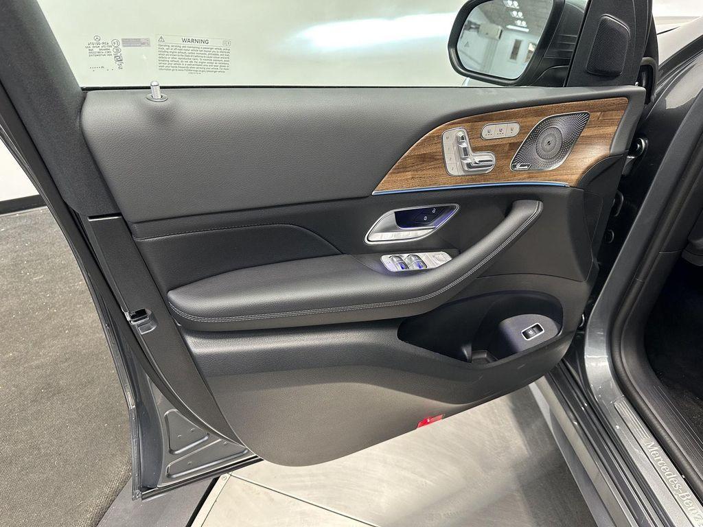 new 2026 Mercedes-Benz GLE 450 car, priced at $81,840