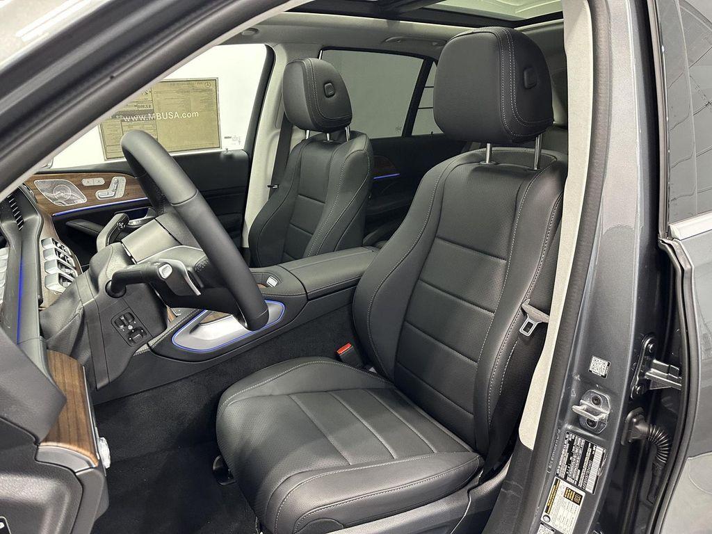 new 2026 Mercedes-Benz GLE 450 car, priced at $81,840