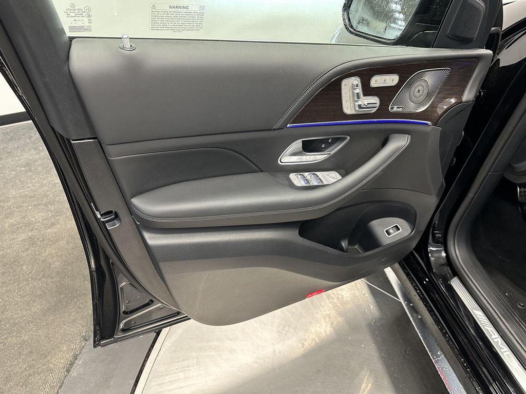new 2025 Mercedes-Benz AMG GLE 63 car, priced at $138,565