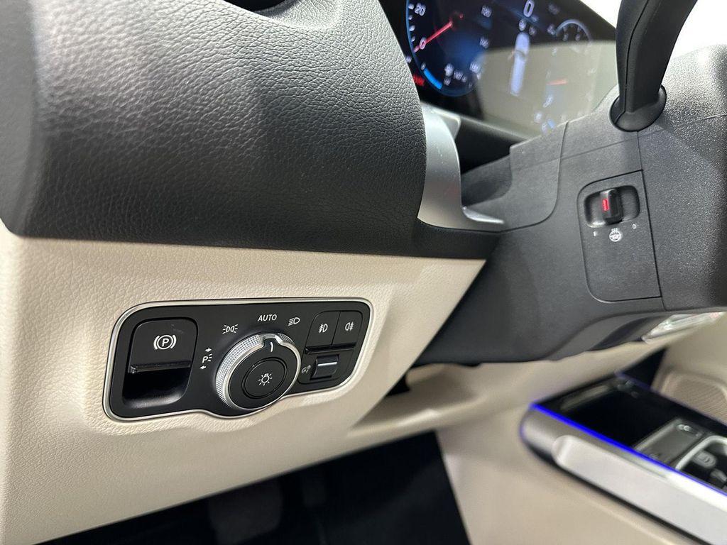 used 2023 Mercedes-Benz GLB 250 car, priced at $35,500