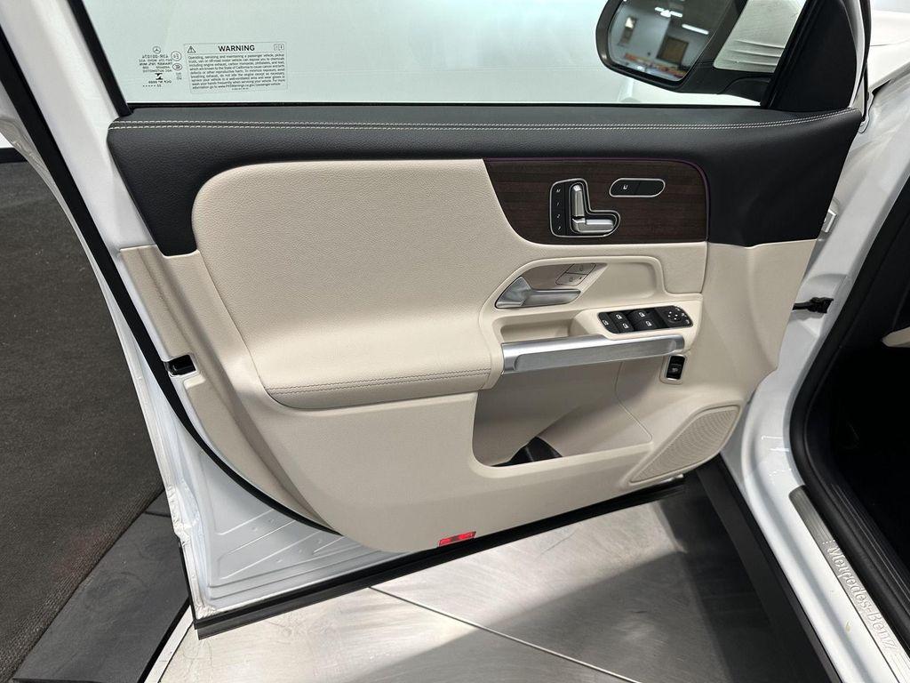 used 2023 Mercedes-Benz GLB 250 car, priced at $35,500
