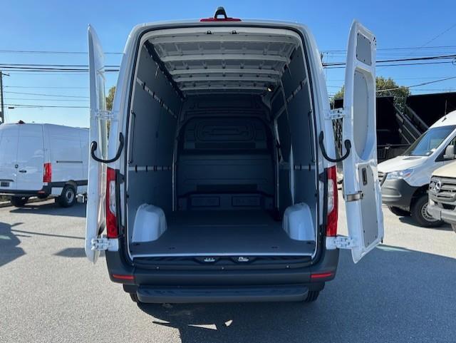 new 2025 Mercedes-Benz Sprinter 2500 car, priced at $55,350