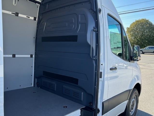 new 2025 Mercedes-Benz Sprinter 2500 car, priced at $55,350