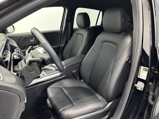 used 2025 Mercedes-Benz GLA 250 car, priced at $41,200
