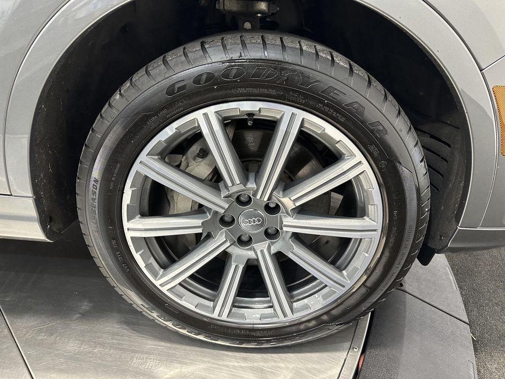 used 2017 Audi Q7 car, priced at $19,800