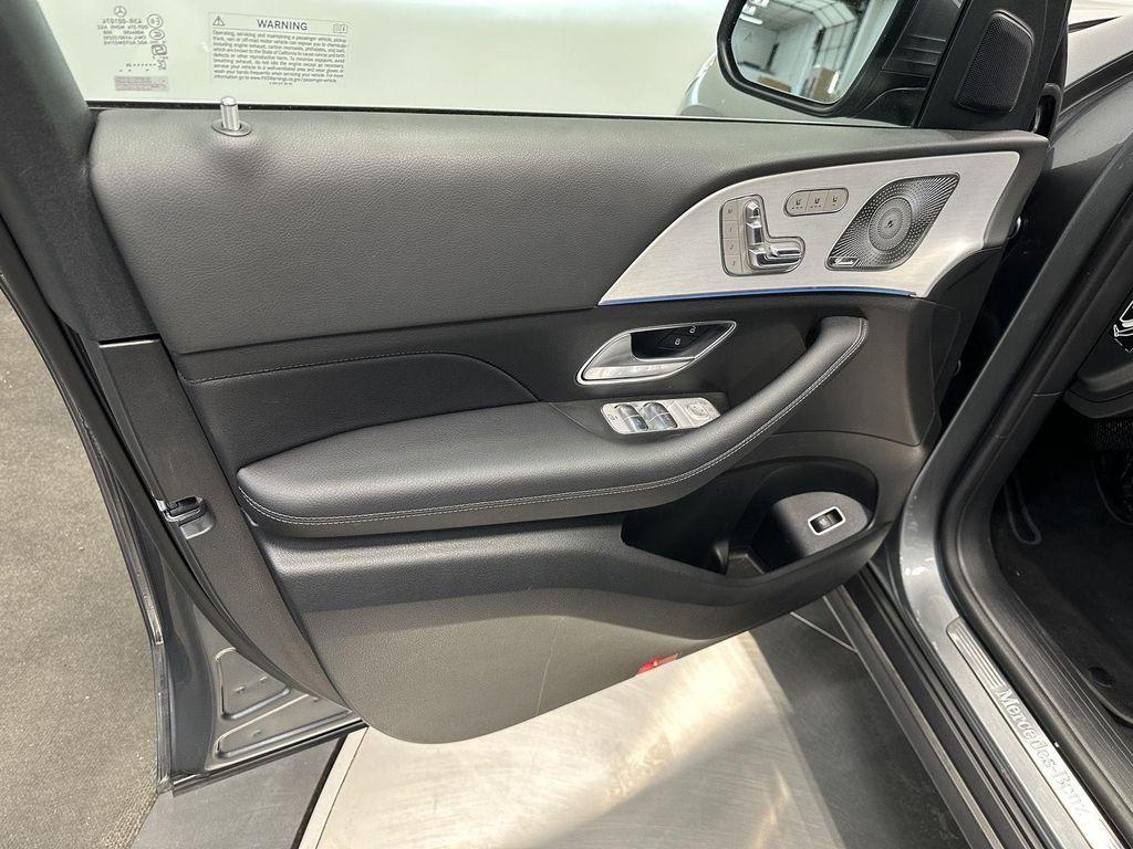 used 2025 Mercedes-Benz GLE 450 car, priced at $69,000