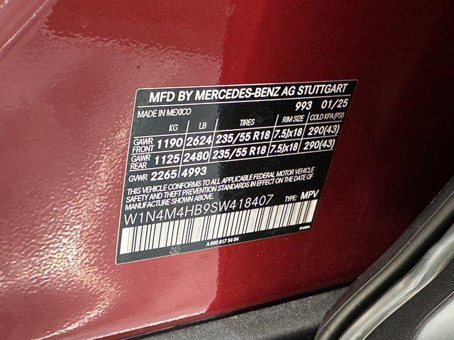 new 2025 Mercedes-Benz GLB 250 car, priced at $53,685