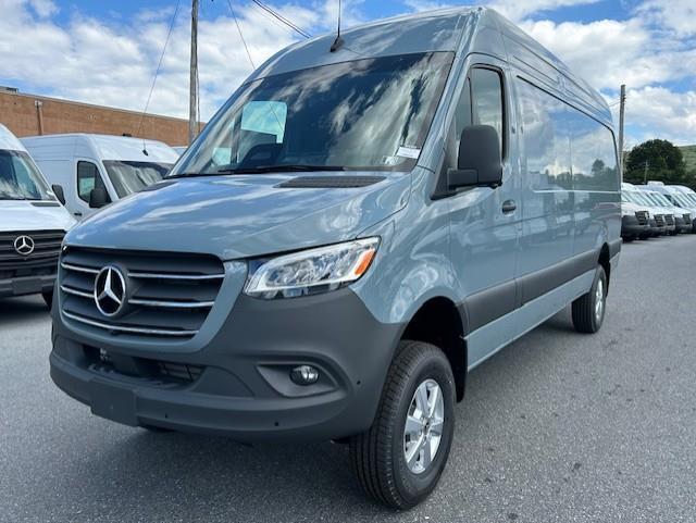 new 2025 Mercedes-Benz Sprinter 2500 car, priced at $73,900