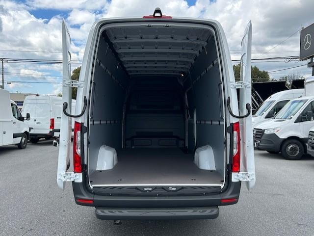 new 2025 Mercedes-Benz Sprinter 2500 car, priced at $57,700