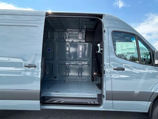 new 2025 Mercedes-Benz Sprinter 2500 car, priced at $79,697