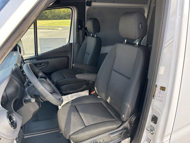 new 2025 Mercedes-Benz Sprinter 2500 car, priced at $60,011