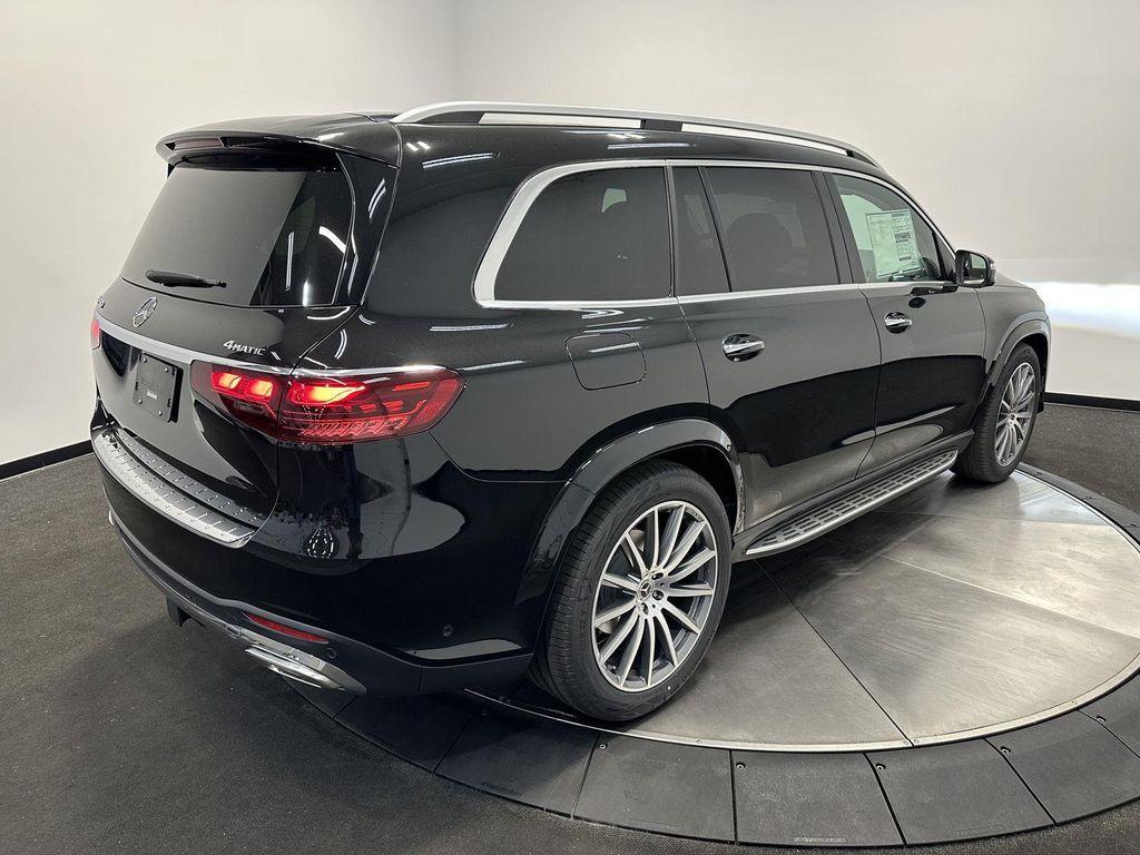 new 2026 Mercedes-Benz GLS 580 car, priced at $121,870