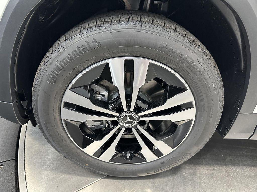 new 2026 Mercedes-Benz GLA 250 car, priced at $47,720