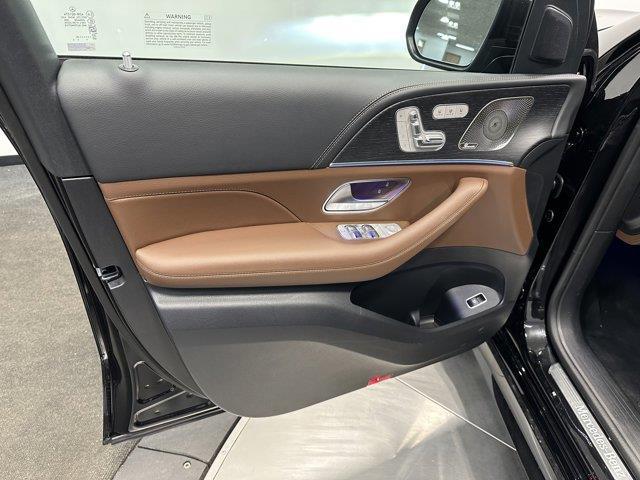 new 2025 Mercedes-Benz GLS 450 car, priced at $98,185