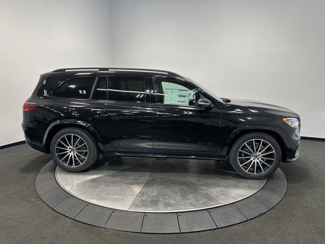new 2025 Mercedes-Benz GLS 450 car, priced at $98,185