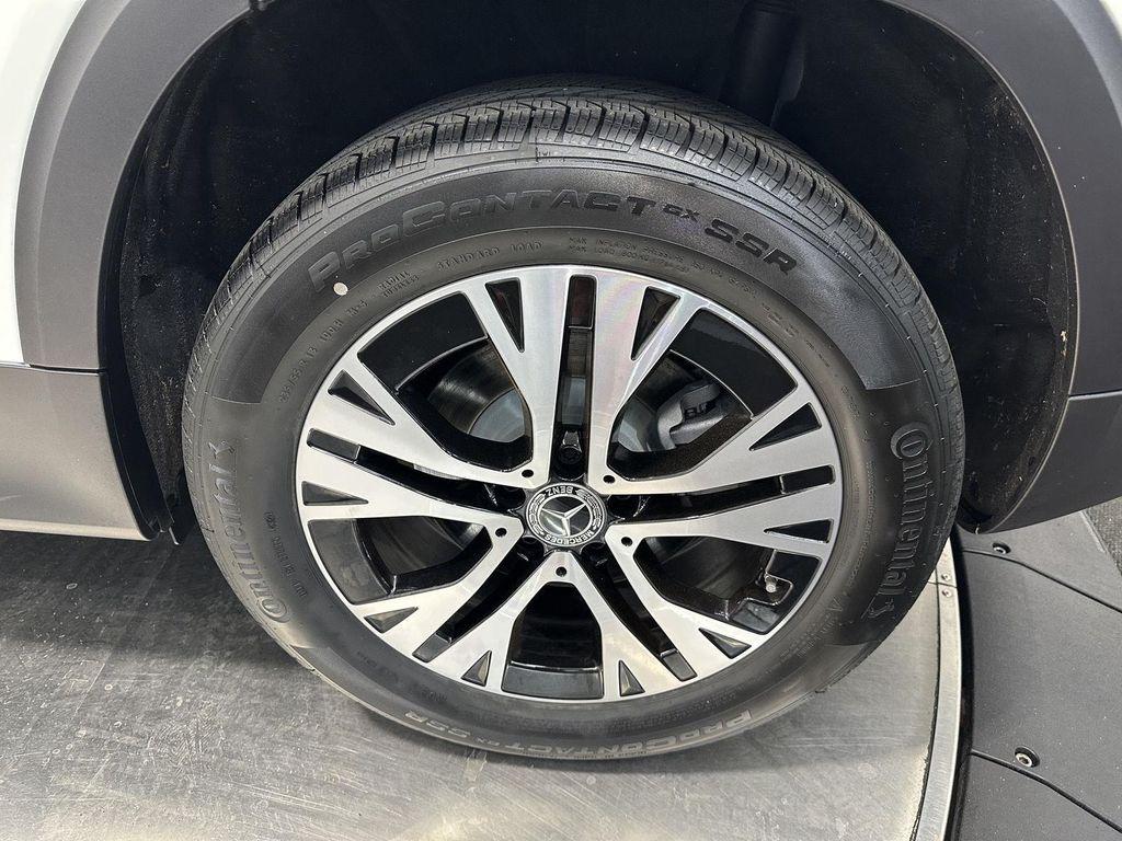 used 2025 Mercedes-Benz GLB 250 car, priced at $43,900