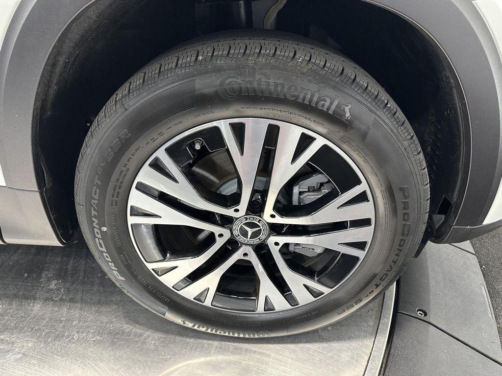 used 2025 Mercedes-Benz GLB 250 car, priced at $43,900