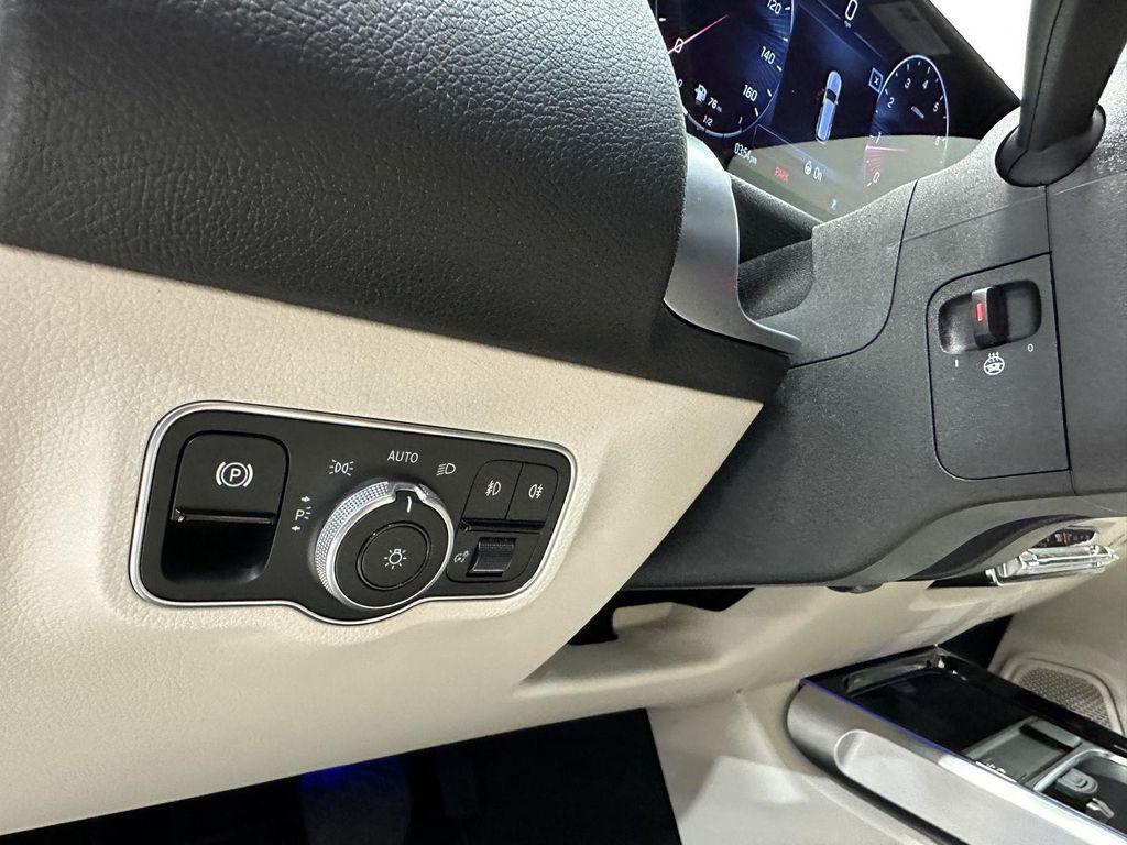 used 2025 Mercedes-Benz GLB 250 car, priced at $43,900