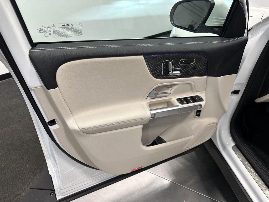 used 2025 Mercedes-Benz GLB 250 car, priced at $43,900