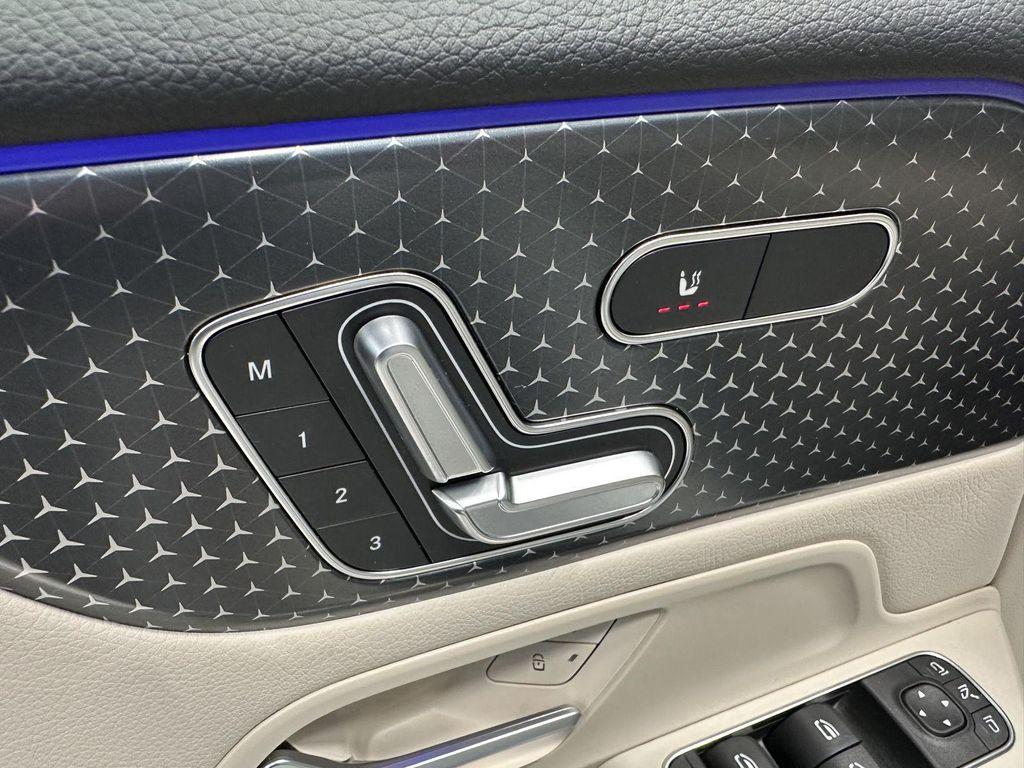 used 2025 Mercedes-Benz GLB 250 car, priced at $43,900