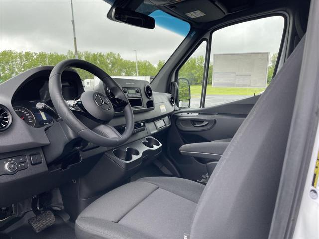 new 2025 Mercedes-Benz Sprinter 2500 car, priced at $65,173