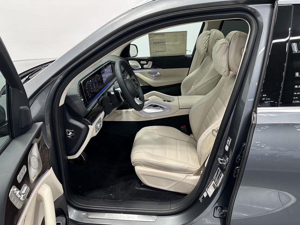 new 2026 Mercedes-Benz GLS 580 car, priced at $122,020