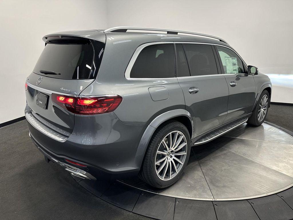 new 2026 Mercedes-Benz GLS 580 car, priced at $122,020