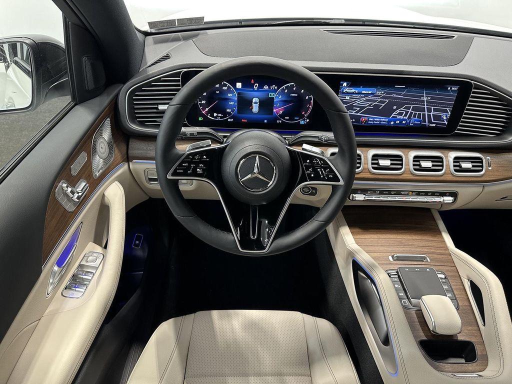 new 2025 Mercedes-Benz GLE 450 car, priced at $84,530