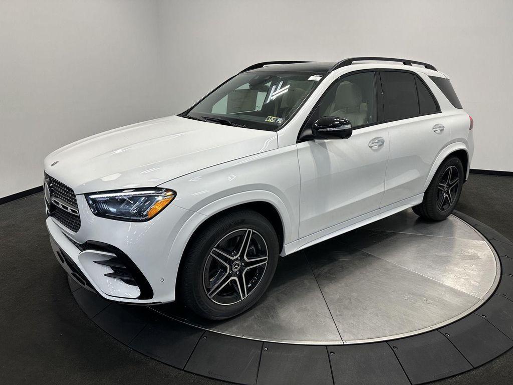 new 2025 Mercedes-Benz GLE 450 car, priced at $84,530