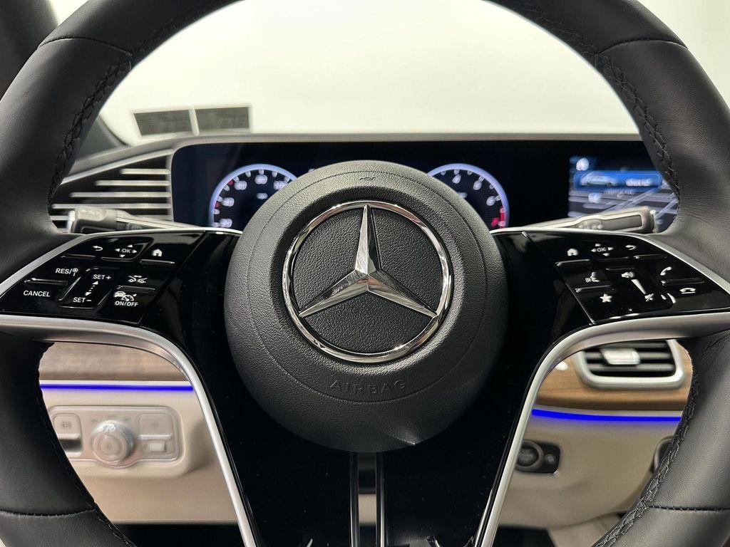 new 2025 Mercedes-Benz GLE 450 car, priced at $84,530