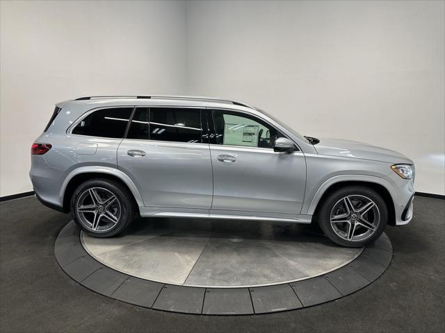 new 2025 Mercedes-Benz GLS 450 car, priced at $95,365