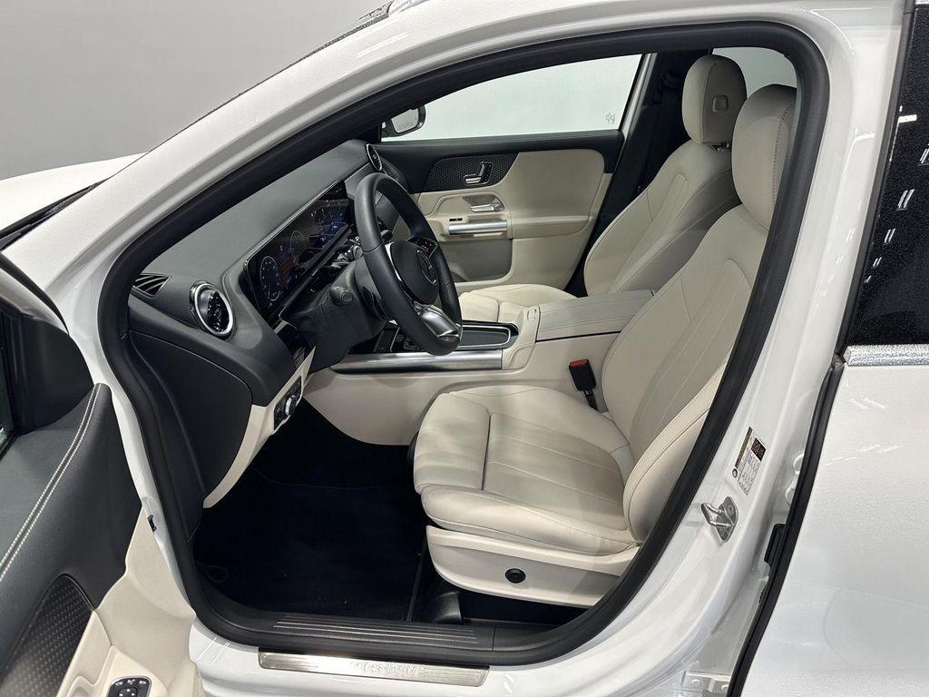 used 2025 Mercedes-Benz GLA 250 car, priced at $39,400