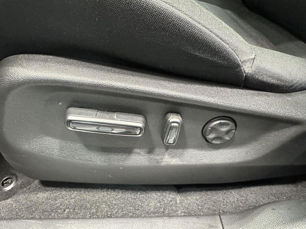 used 2021 Honda CR-V car, priced at $24,900