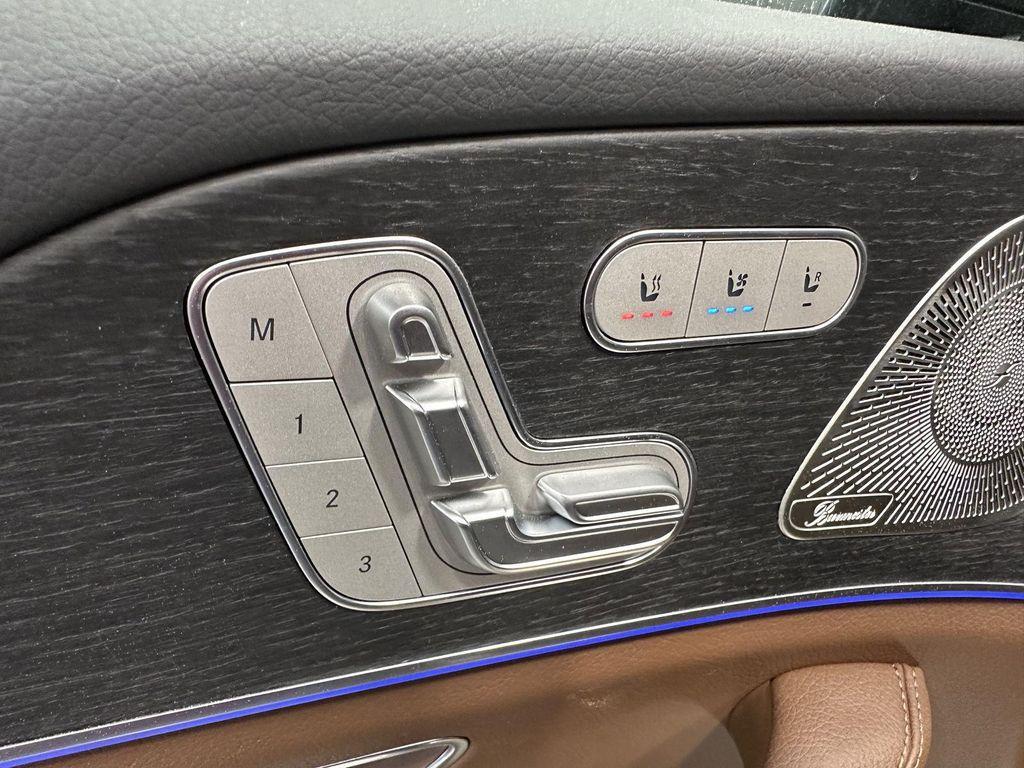 new 2025 Mercedes-Benz GLS 450 car, priced at $98,300