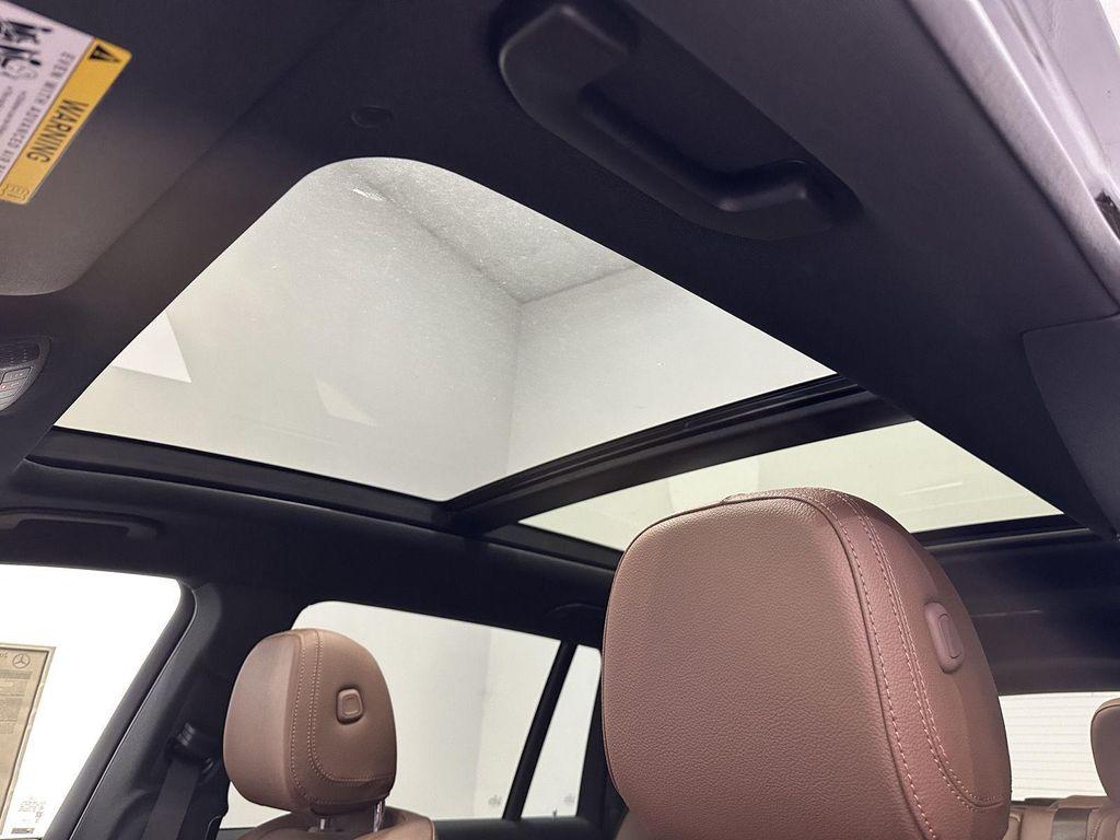 new 2025 Mercedes-Benz GLS 450 car, priced at $98,300