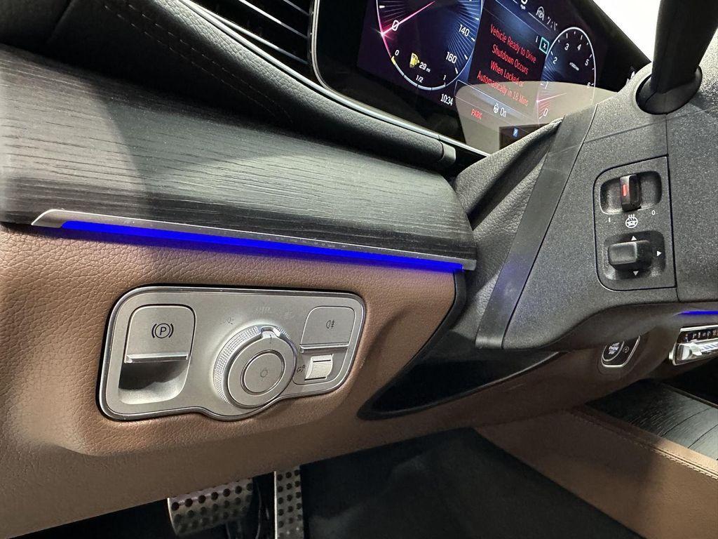 new 2025 Mercedes-Benz GLS 450 car, priced at $98,300