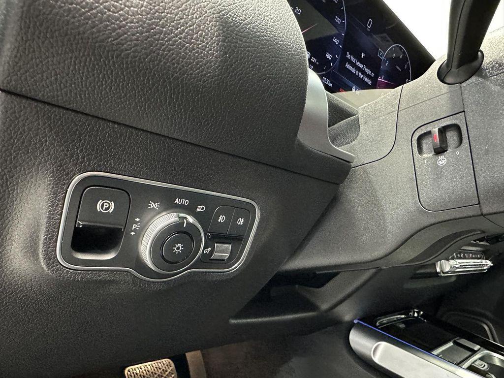 used 2025 Mercedes-Benz GLB 250 car, priced at $45,900