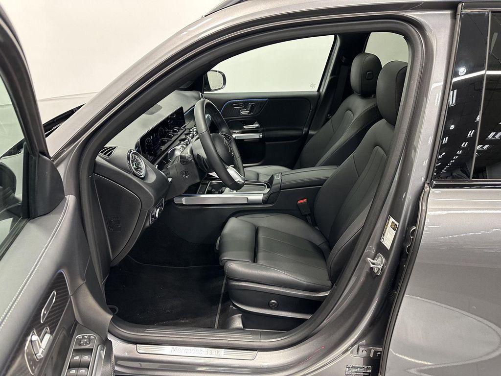 used 2025 Mercedes-Benz GLB 250 car, priced at $48,900