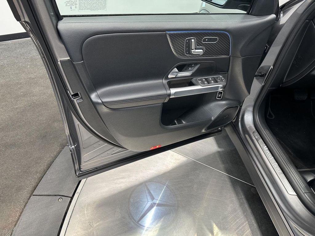 used 2025 Mercedes-Benz GLB 250 car, priced at $48,900