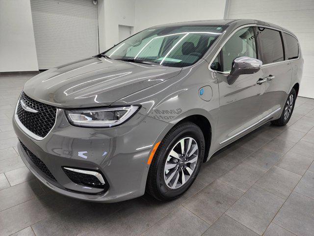 used 2022 Chrysler Pacifica Hybrid car, priced at $40,999