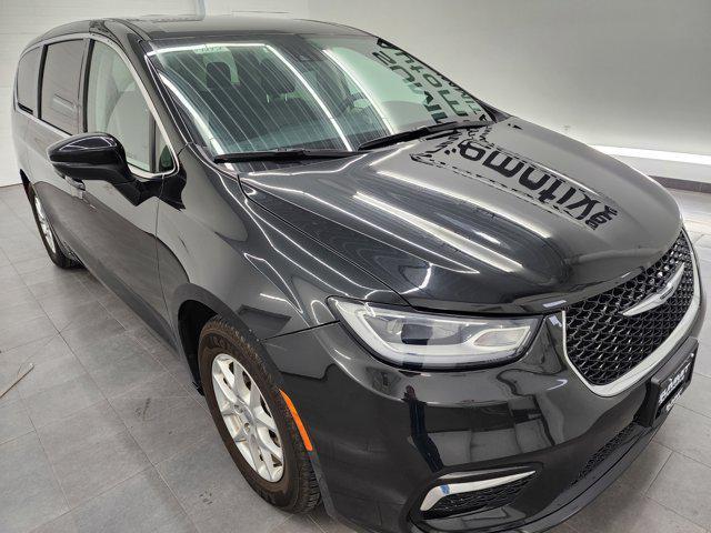used 2023 Chrysler Pacifica car, priced at $25,799