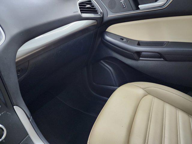 used 2024 Ford Edge car, priced at $22,999
