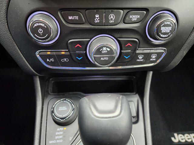 used 2019 Jeep Cherokee car