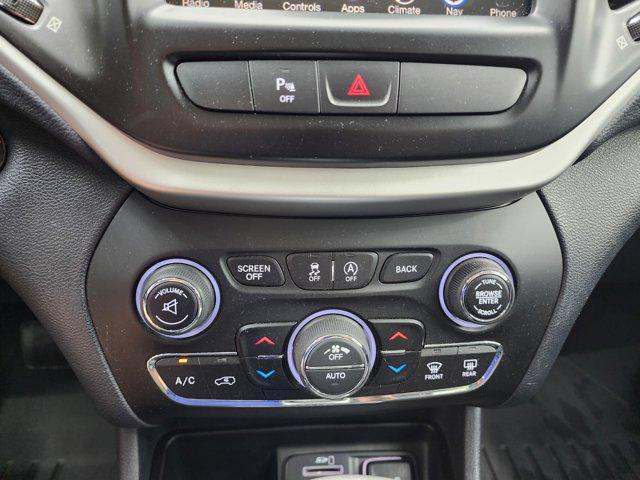 used 2016 Jeep Cherokee car