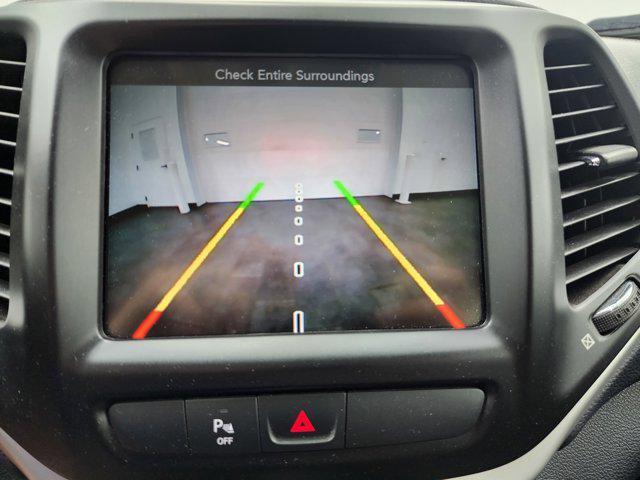 used 2016 Jeep Cherokee car
