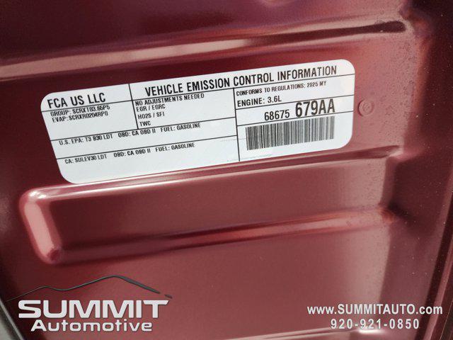 new 2025 Jeep Grand Cherokee car, priced at $46,837