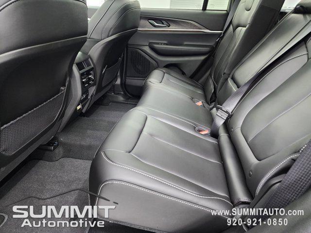 new 2025 Jeep Grand Cherokee car, priced at $48,552