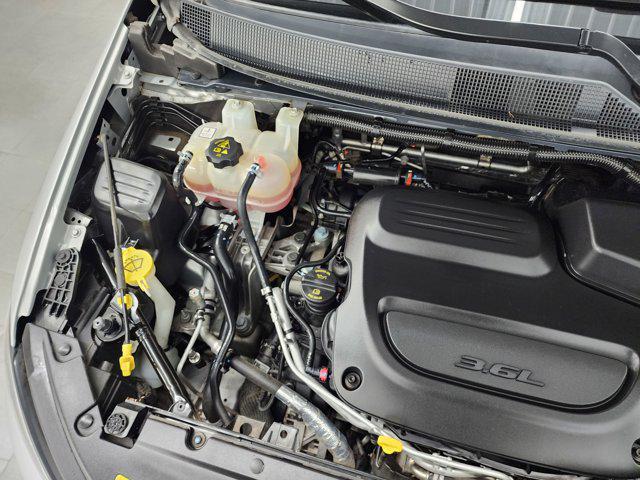 used 2023 Chrysler Pacifica car, priced at $25,999
