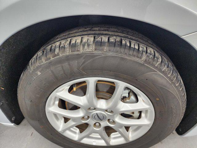 used 2023 Chrysler Pacifica car, priced at $25,999